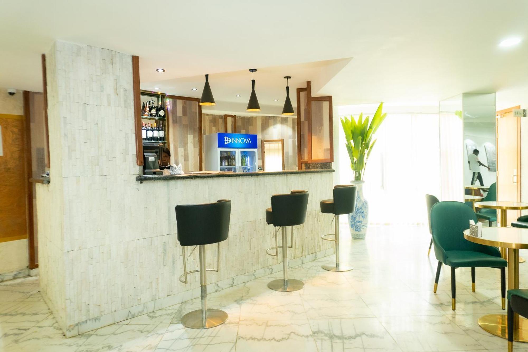 Hotel Le Figaro Ντουάλα Εξωτερικό φωτογραφία